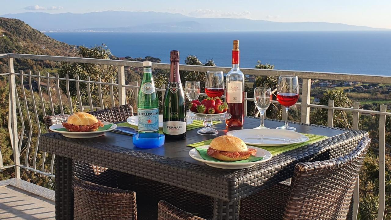 Naturamare Apartments - Piscina Idromassaggio Con Vista Mare Aperta Fino Alle Ore 22-00 カーポ・ヴァチカーノ エクステリア 写真
