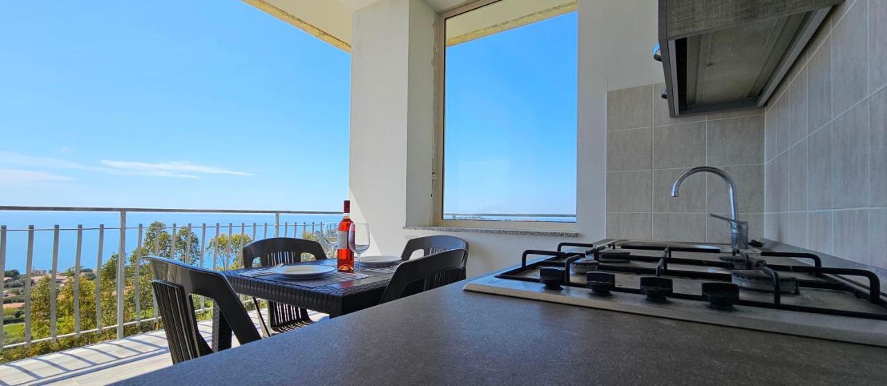Naturamare Apartments - Piscina Idromassaggio Con Vista Mare Aperta Fino Alle Ore 22-00 カーポ・ヴァチカーノ エクステリア 写真