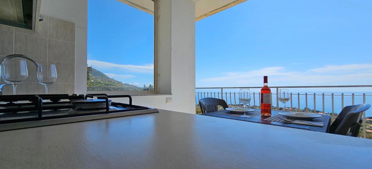 Naturamare Apartments - Piscina Idromassaggio Con Vista Mare Aperta Fino Alle Ore 22-00 カーポ・ヴァチカーノ エクステリア 写真