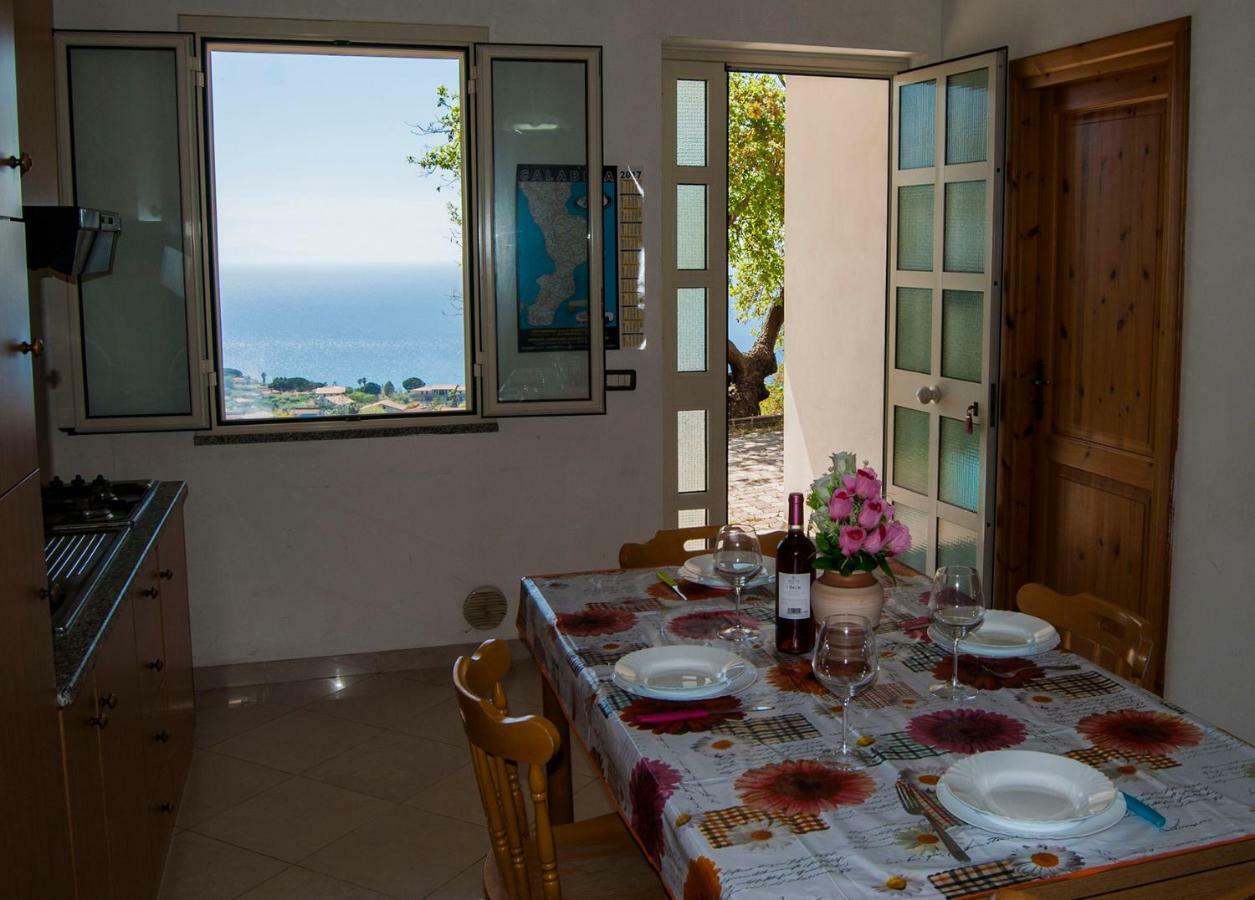 Naturamare Apartments - Piscina Idromassaggio Con Vista Mare Aperta Fino Alle Ore 22-00 カーポ・ヴァチカーノ エクステリア 写真
