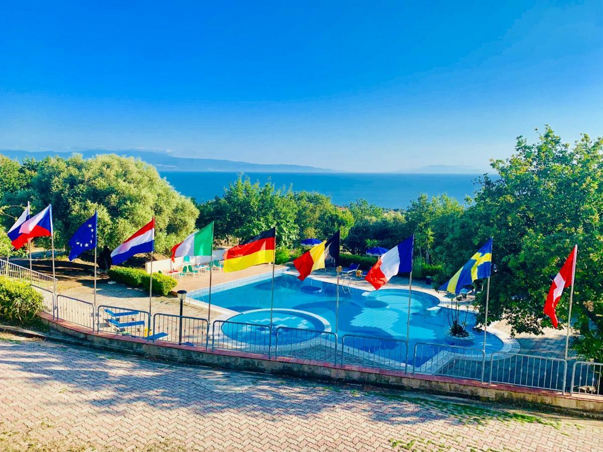 Naturamare Apartments - Piscina Idromassaggio Con Vista Mare Aperta Fino Alle Ore 22-00 カーポ・ヴァチカーノ エクステリア 写真